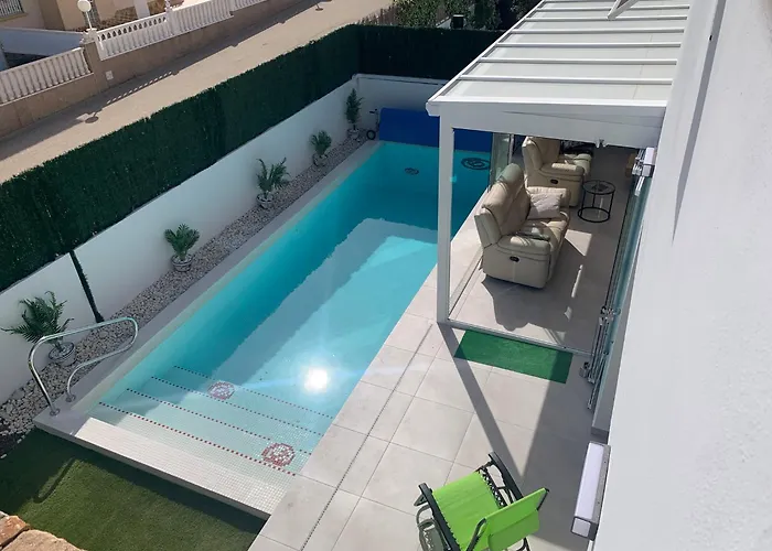 Luxe Villa Met Verwarmd Zwembad